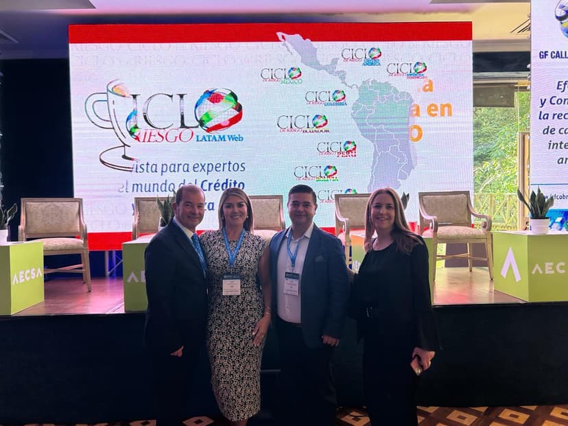 Equipo Mapura en congreso CICI